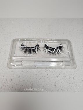 Velour Lashes “Trust Me, Try It!” Silk Lashes BNIB